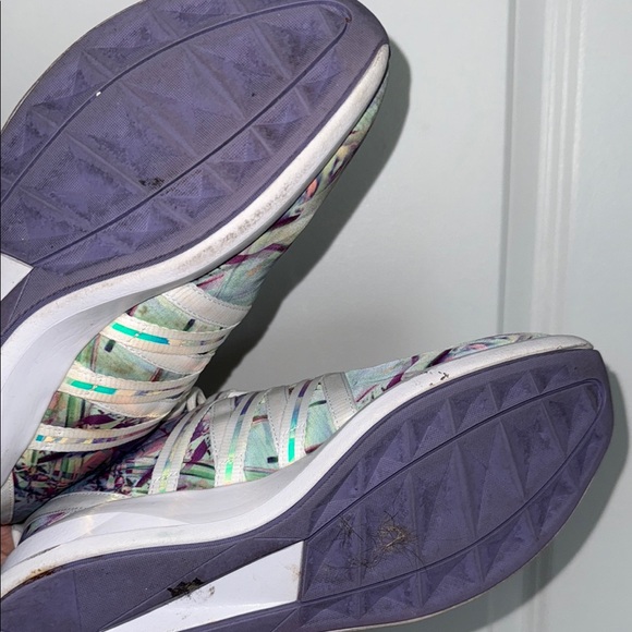Adidas Abstract Purple and Blue Sneakers - Picture 5 of 6
